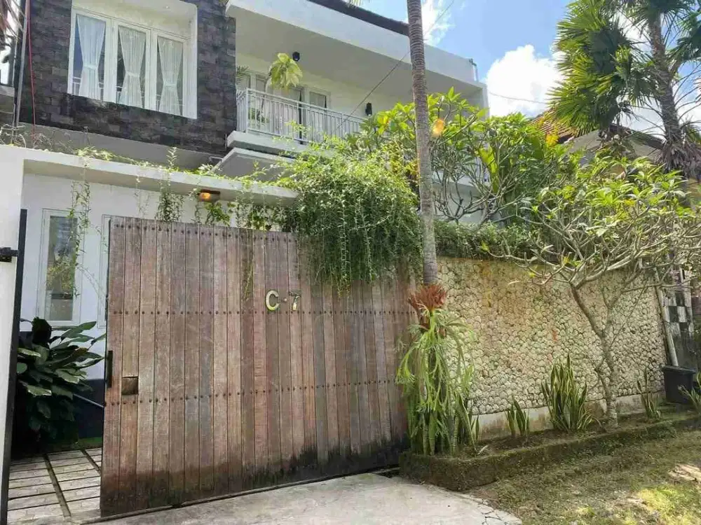 dijual villa 3 bedroom Kawasan Taman Sakura dekat hotel Ayana jimbaran Badung Bali