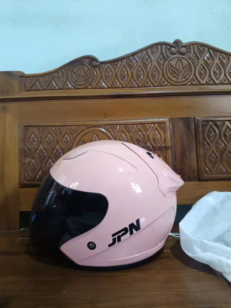 Helm JPN Coral Pink