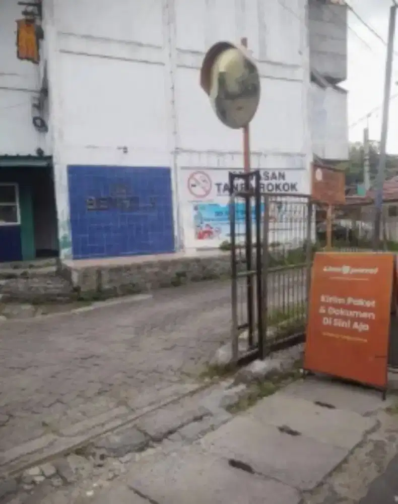 Di butuh kan kurir motor