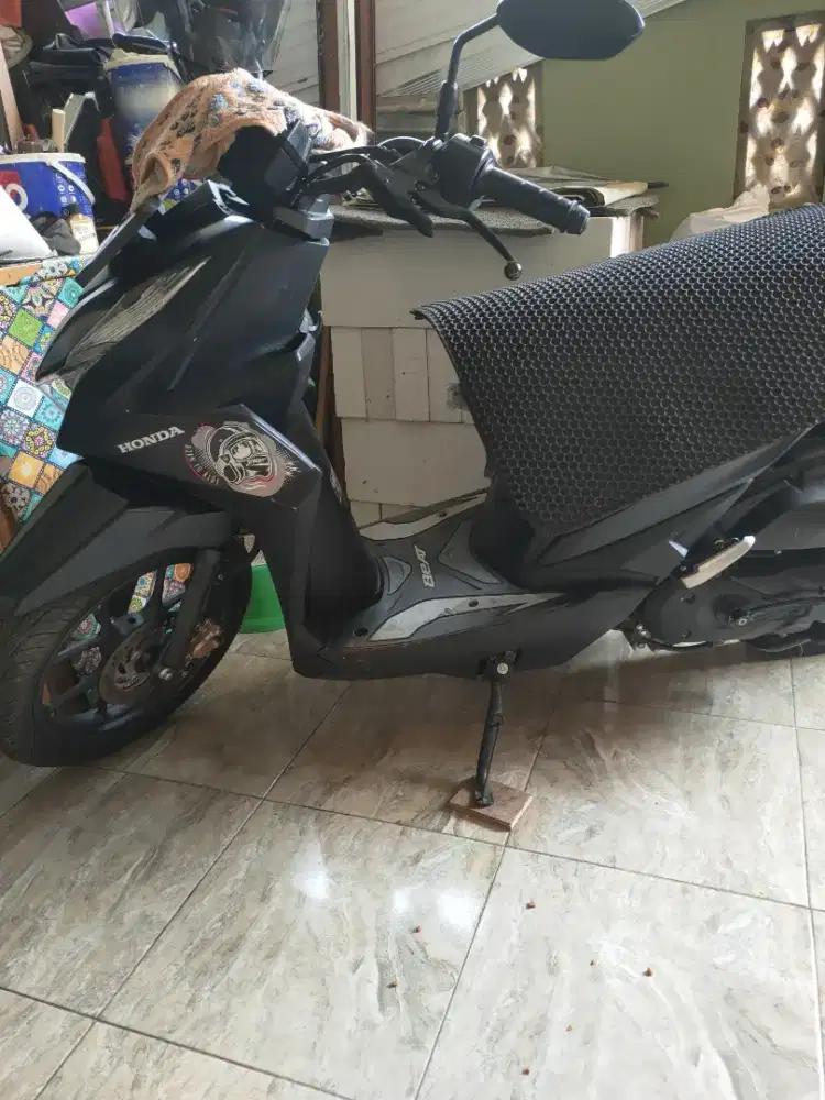 Honda beat street 2024 km low