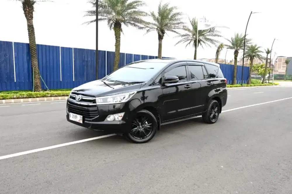(Tdp10jt) Innova V 2.4 AT 2019 Hitam