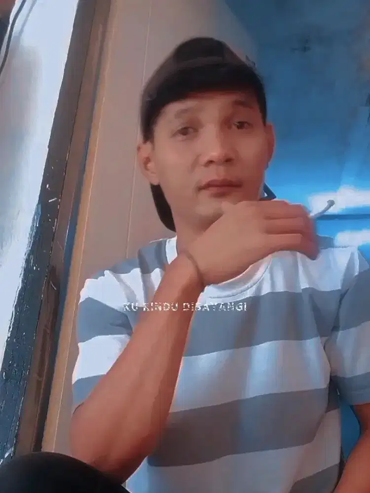 Nyari pekerjaaan yg langsung kerja d bayar harian juga gpp