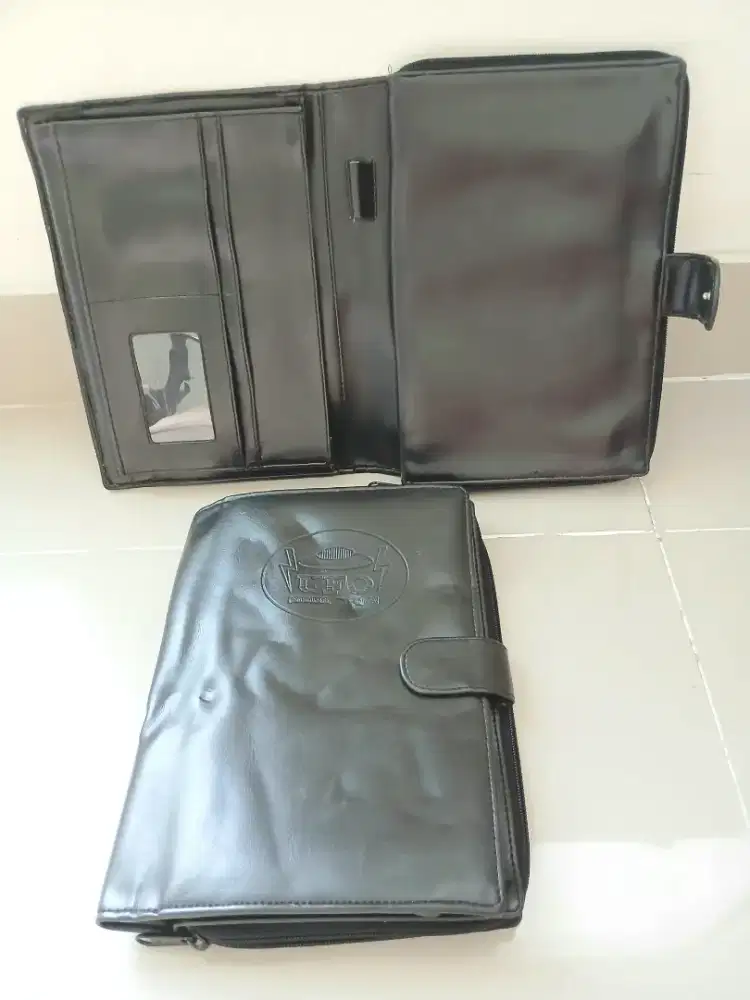 Tas map dokumen serbaguna kulit sintetis banyak sekat, bekas