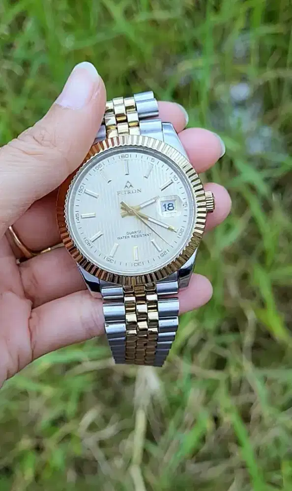 Jam Tangan Pria Elegan Two Tone Gold Silver – Tanggal Aktif