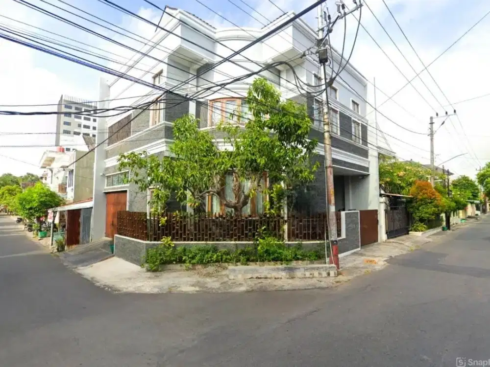 Rumah HOOK Strategis di Tengah Kota Solo!