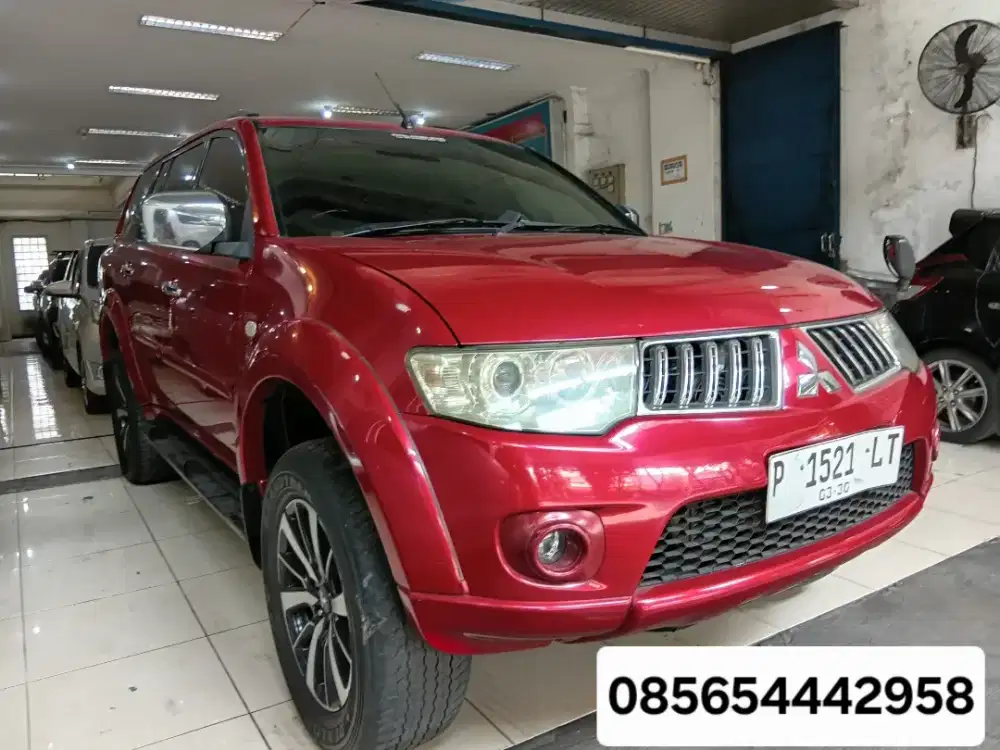 Mitsubishi Pajero exceed 2009 Warna Merah