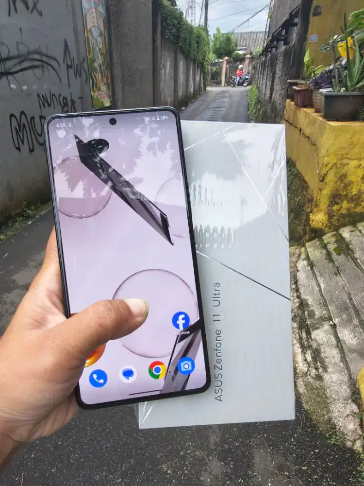 Asus Zenfone 11 ultra ram 12/256