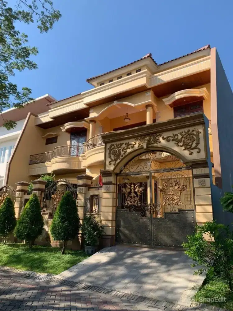 Dijual Rumah Mewah Pakuwon City Surabaya LT 375 Kondisi Excellent