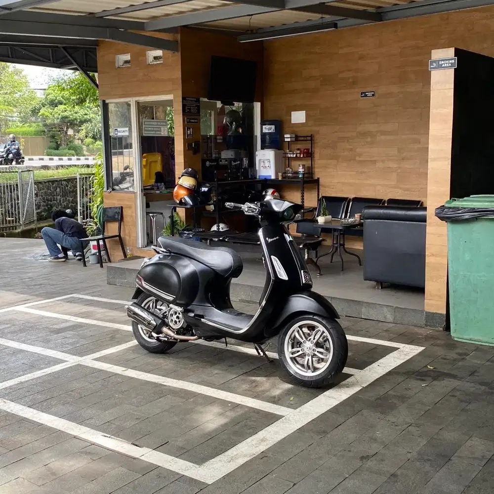 Dijual Cepat Vespa Sprint S ABS 2021 Modif Ganteng