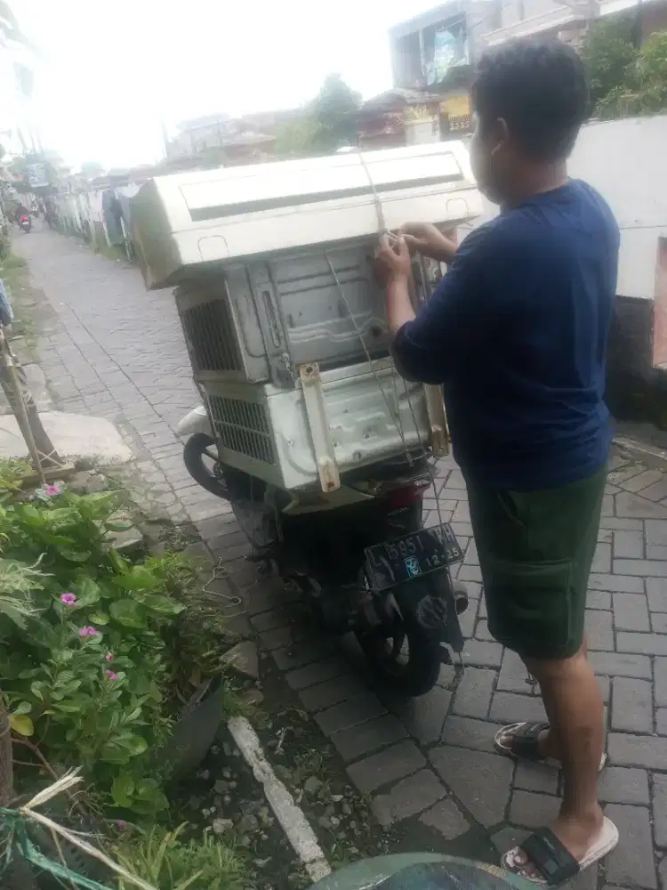 Menerima jual beli AC bekas borong atau satuan
