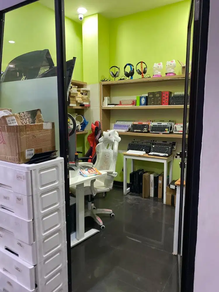 Lowongan kerja ADMIN, HOST LIVE dan PACKING