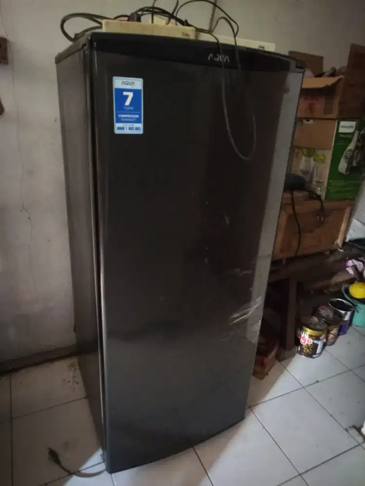 Di jual frezeeraqua rak 6