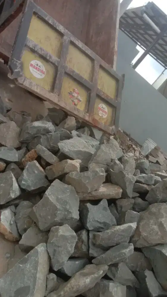 Batu split Pasir pasang limestone abu batu pasir celup