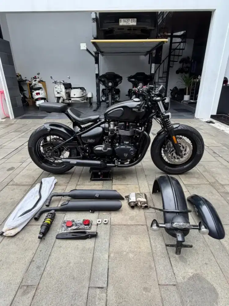 Triump Bonneville Bobber Black 1200cc