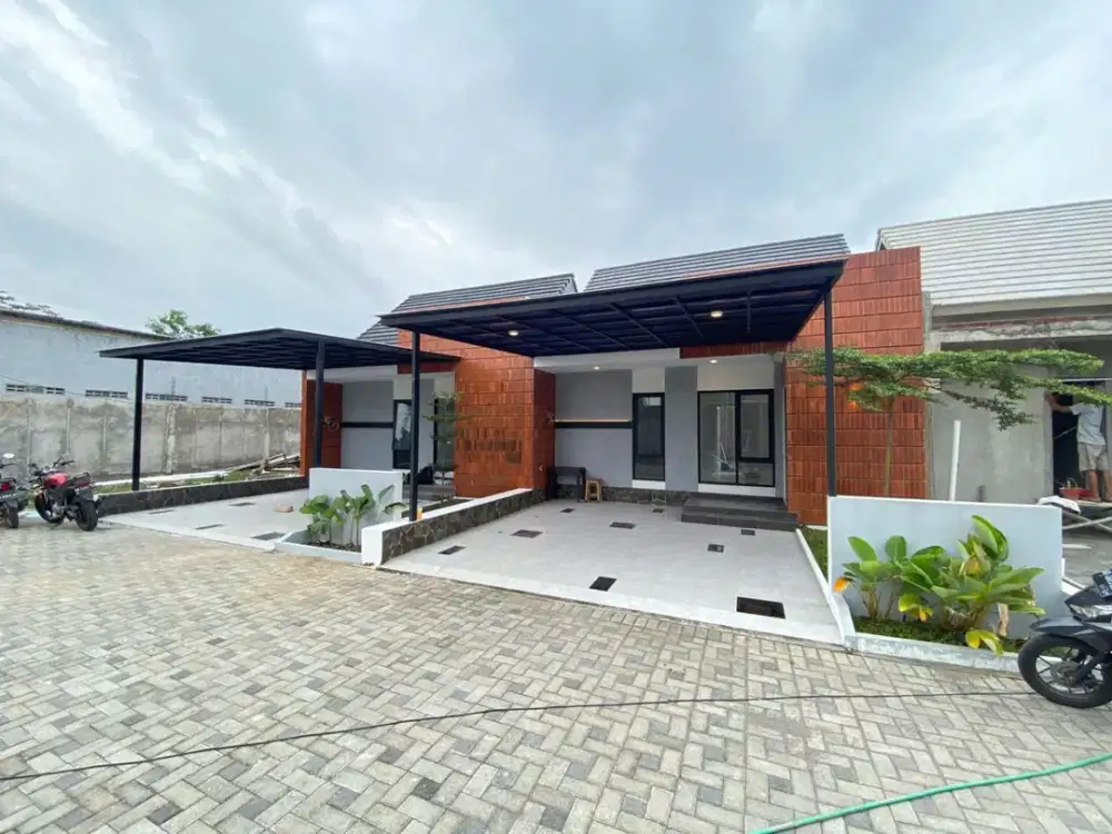 Rumah Strategis Sleman 10 Menit ke Jombor, Desain Modern & Taman Belakang Luas