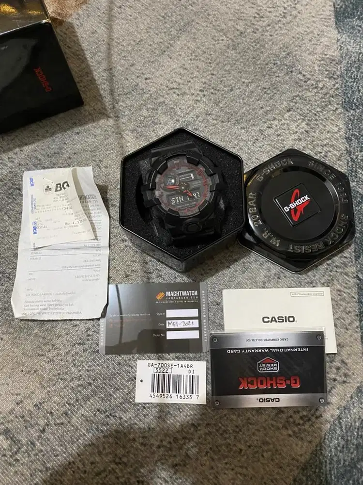SALE GSHOCK GA-700SE