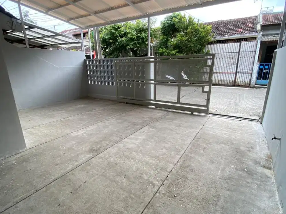 Dijual Rumah Siap Huni di Taman Holis Indah Bandung