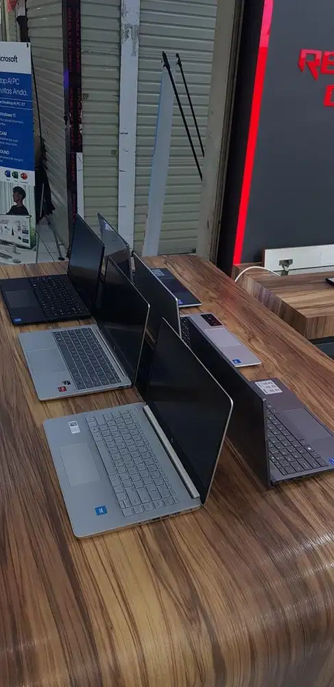 Cicilan laptop itc cempaka mas