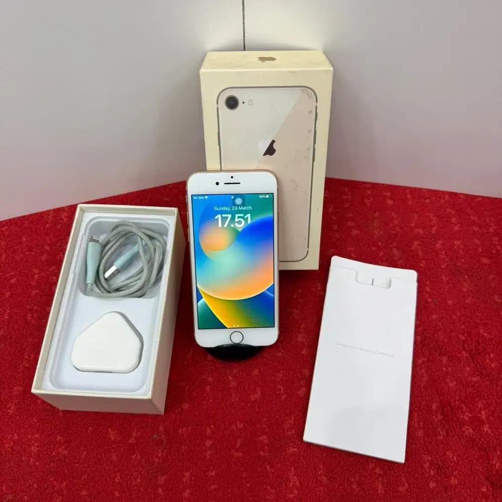 Iphone 8 64 GB Gold Ex Garansi iNter