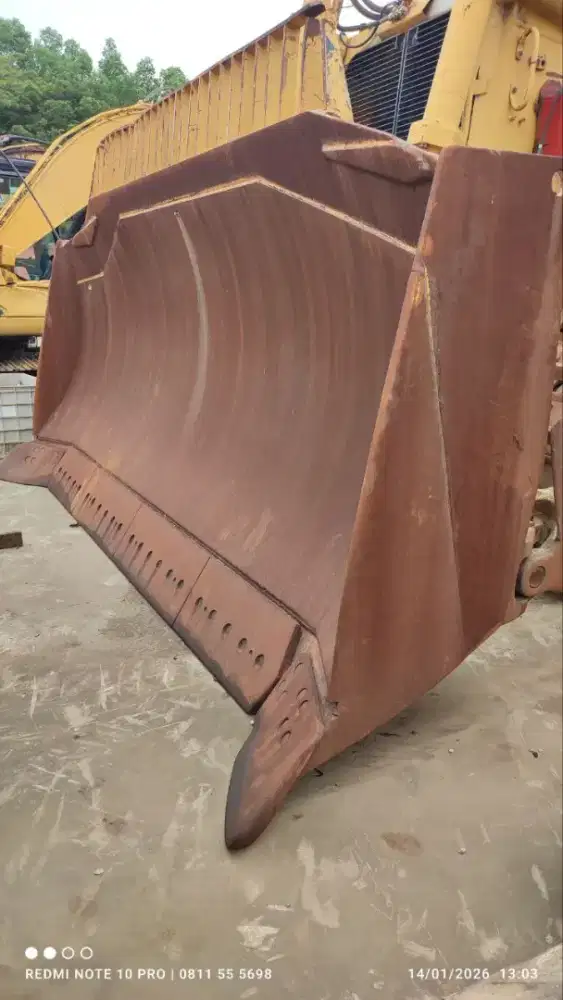 Dozer CAT D10T 2017 up
di Kaltim..