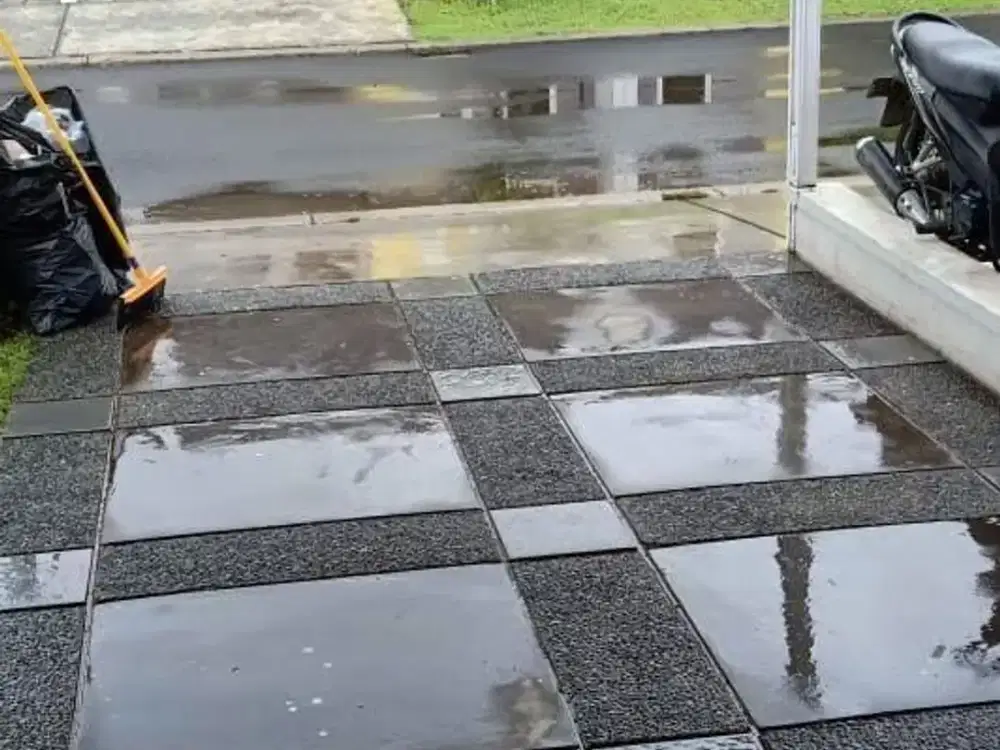 DISEWA RUMAH SUVARNA SUTEA INDIRA MURAH