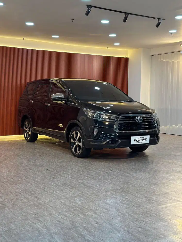 Toyota Innova Venturer 2.4 2022 Odo 30 Ribu Record Antik Bergaransi