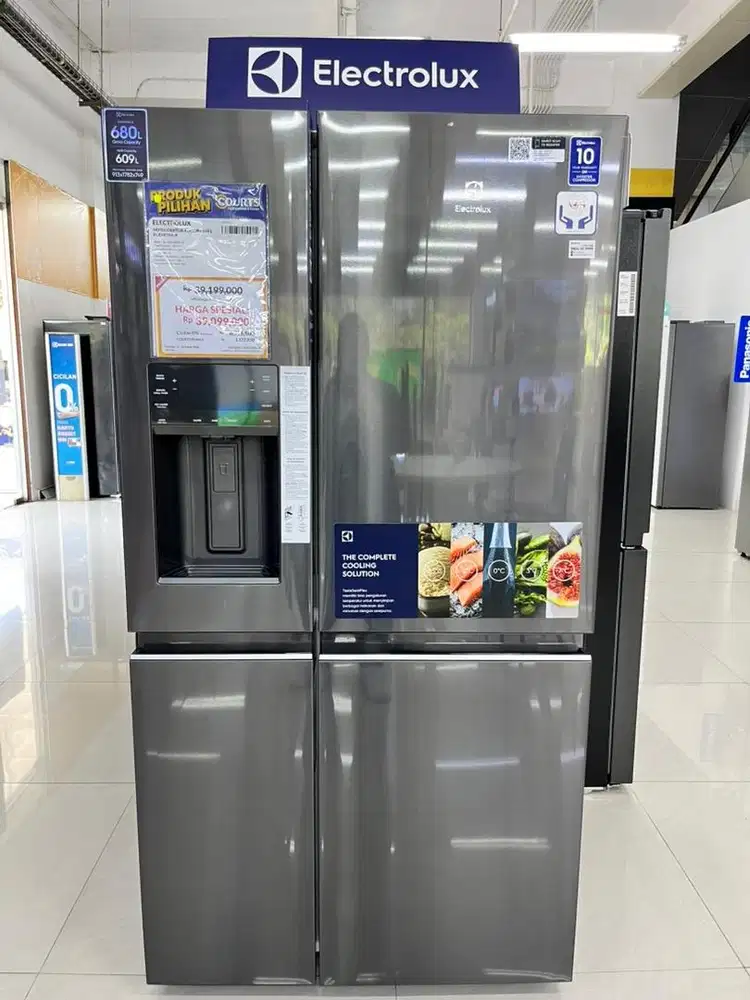 ELECTROLUX REFRIGERATOR 4 DOORS 609 L