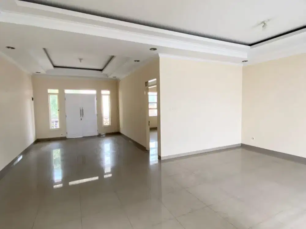 RUMAH 2 LANTAI TENGAH KOTA COCOK UNTUK USAHA SIAP PAKAI DI TURANGGA BANDUNG