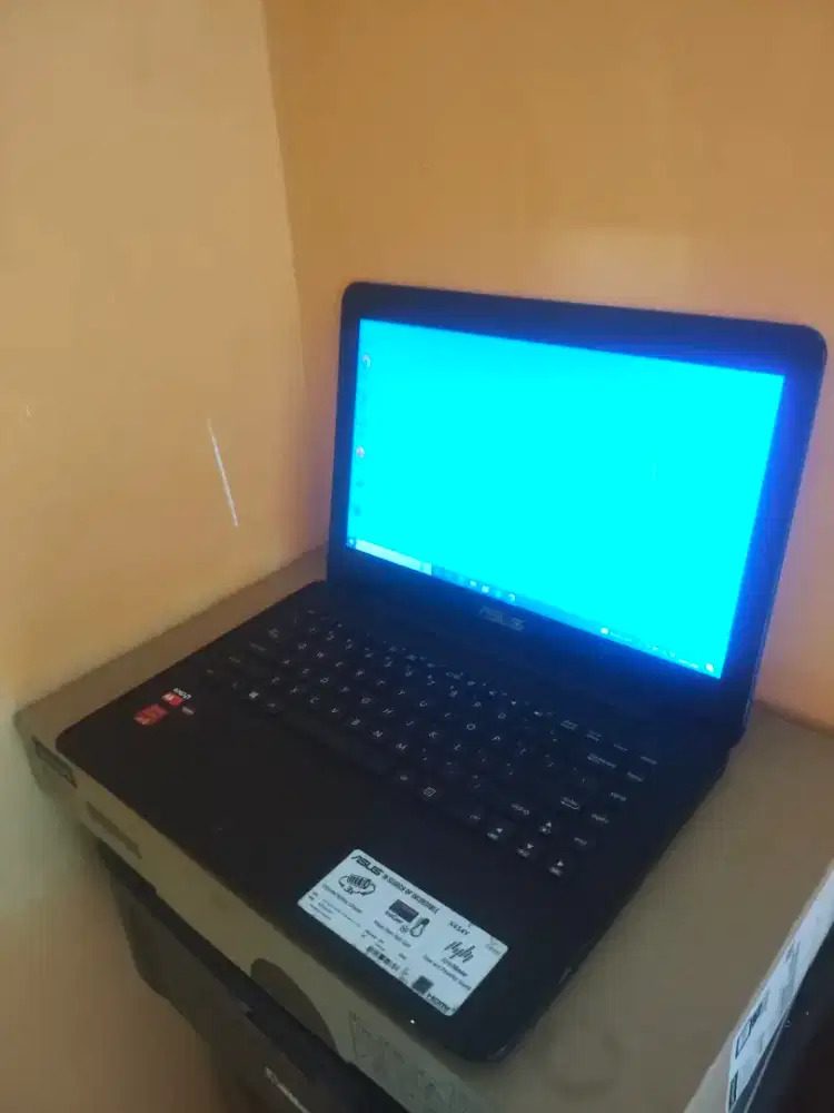 Asus X454ya AMD A8