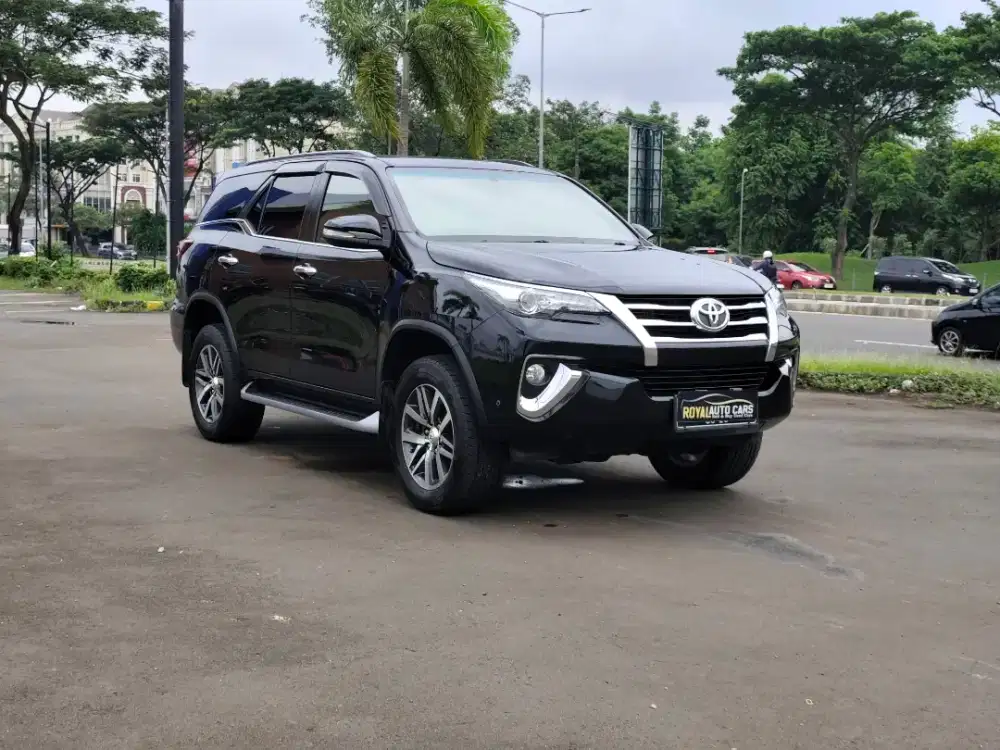 Toyota Fortuner VRZ 2.4 AT NIK 2016 FIRST HAND TAX ON GOOD CONDITIONS