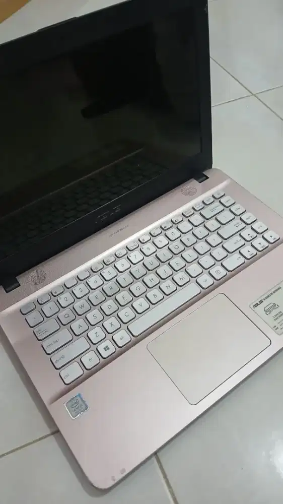 Laptop Asus X441U Pink