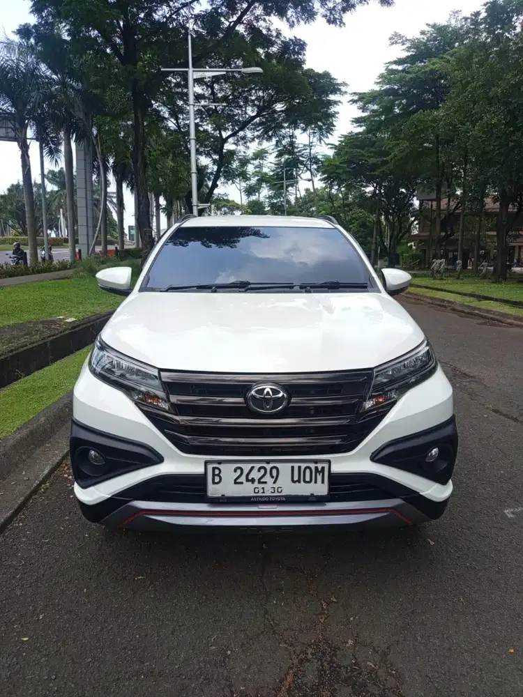 TOYOTA RUSH S TRD MATIC 2020 PUTIH