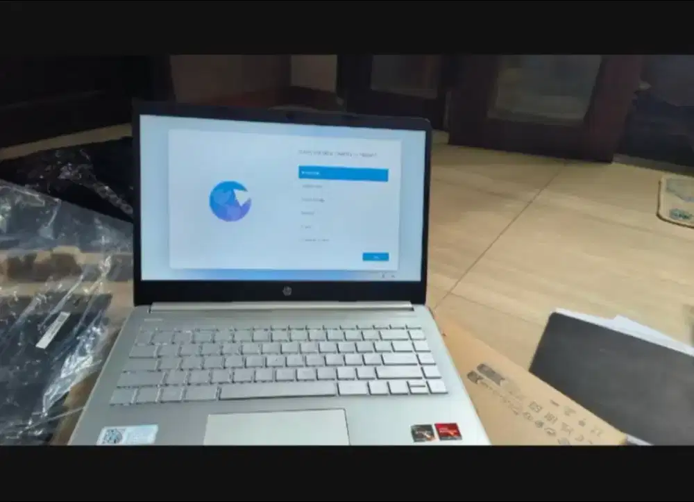 Laptop Hp 14-em0531au