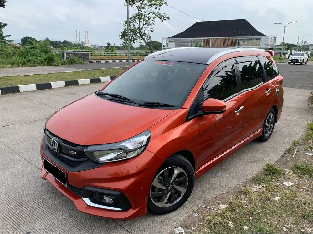 NEW Mobilio RS 2017 AT