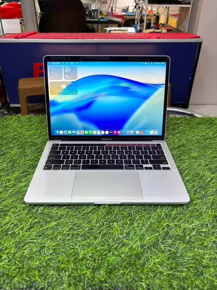 Jual Macbook Pro M1 2020 TB 16/256