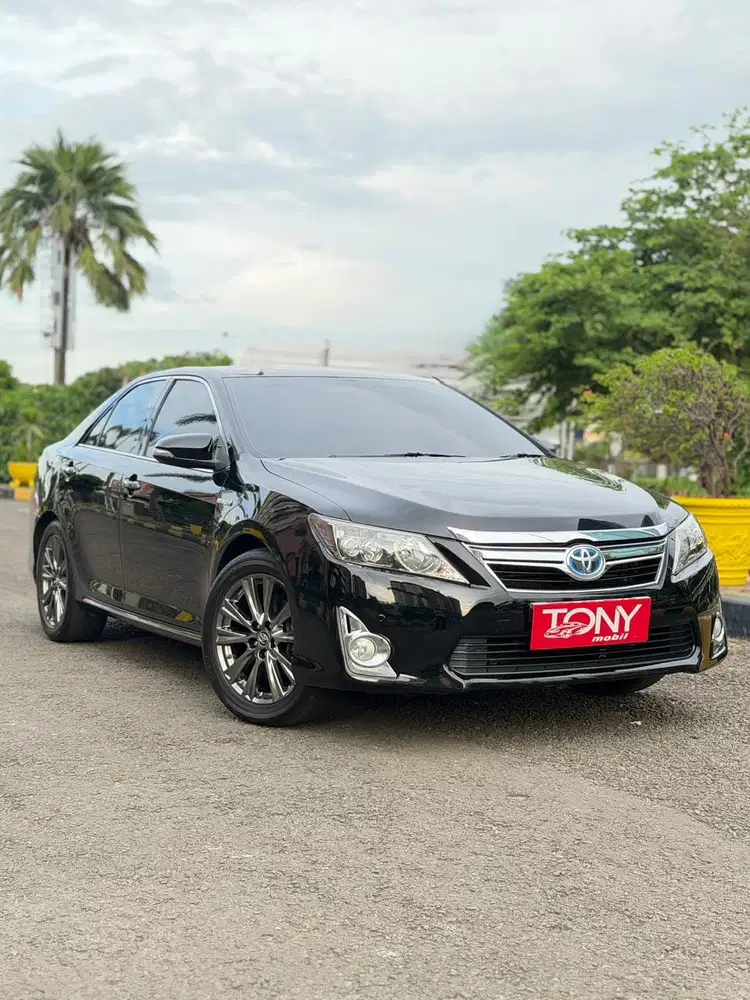 Toyota Camry 2.5L Hybrid DP 10jt Saja 2012 Hitam