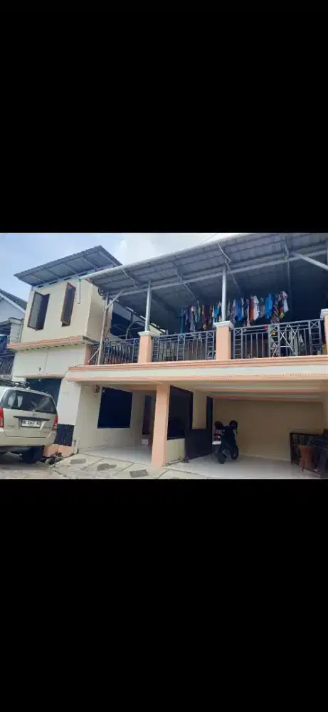 Rumah di jual di tengah kota