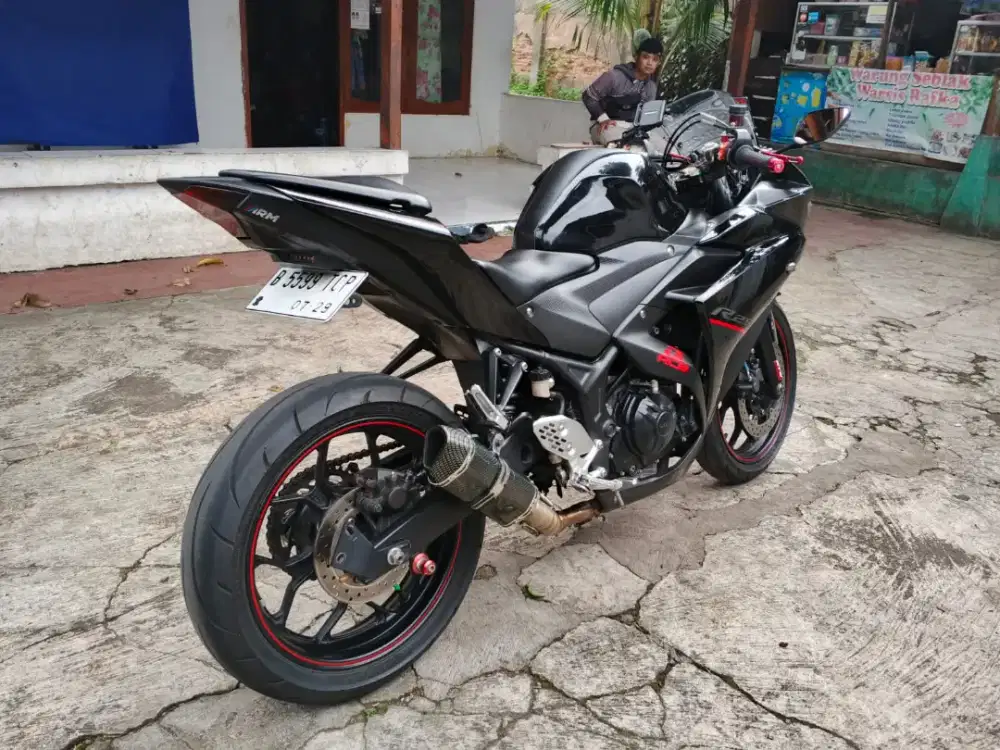 Yamaha r25 black 2018 gres