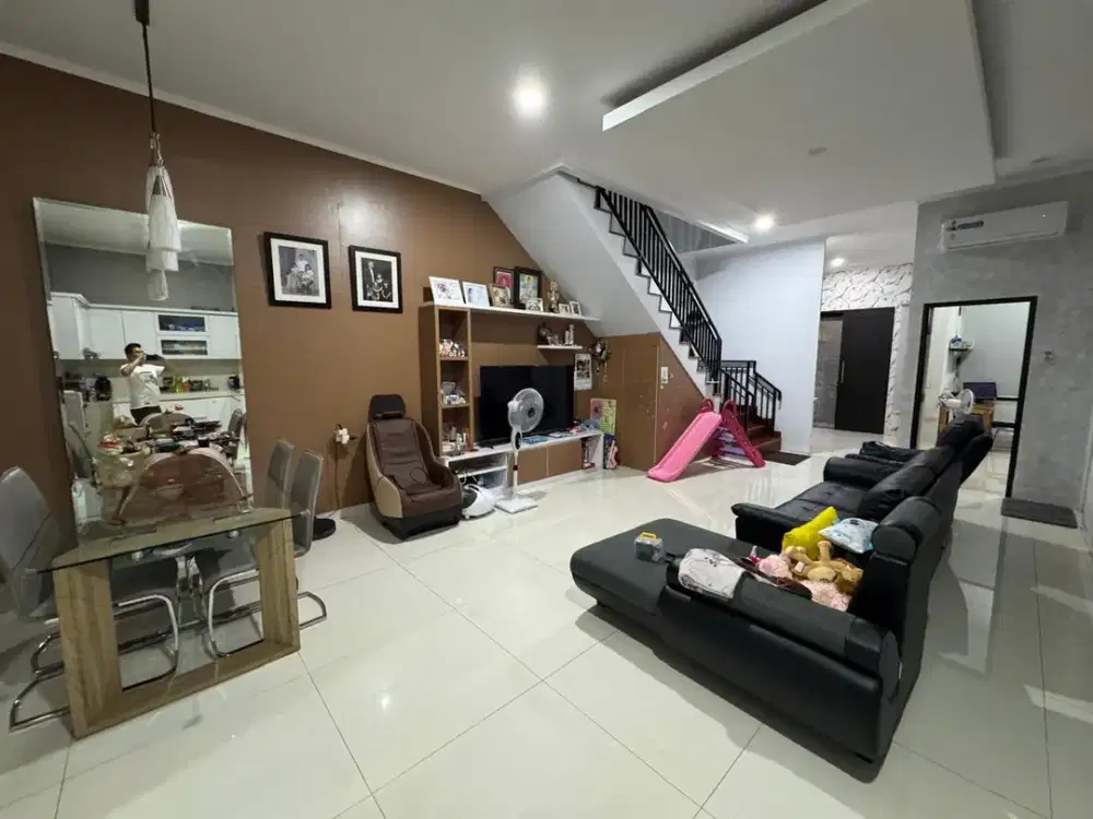 dijual rumah siap huni furnish, taman surya 5