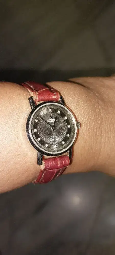 Jam tangan wanita bulova