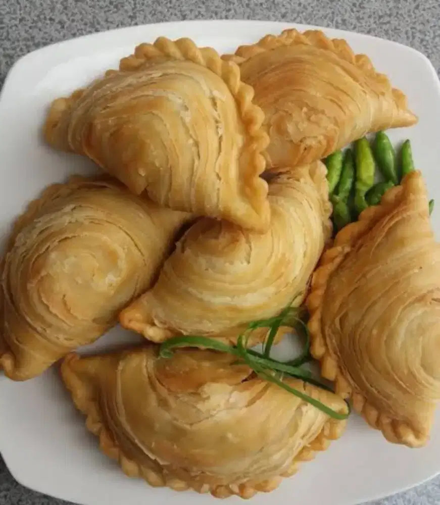 Dibutuhkan pekerja di bidang kue dan roti