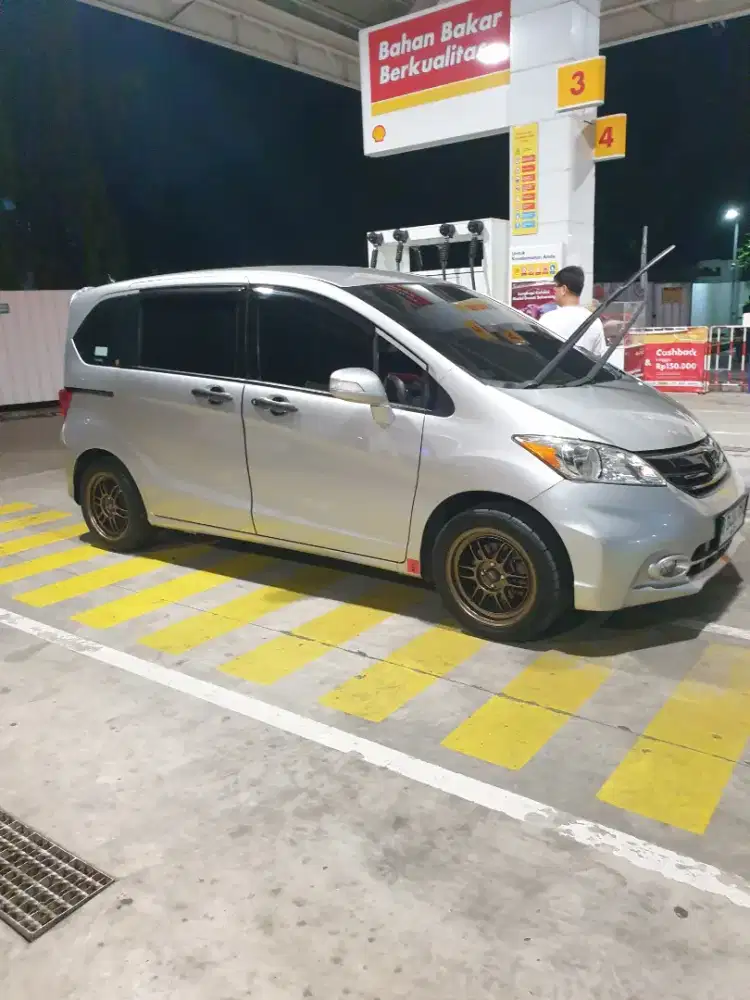 Honda freed E PSD double blower