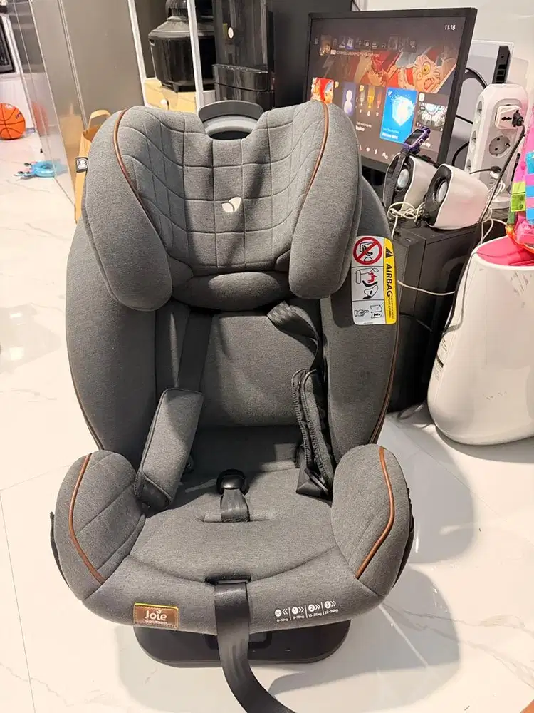 Carseat joie every stage fx signature