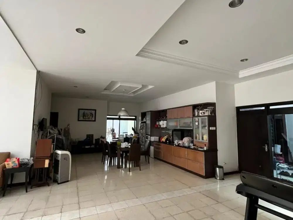 HITUNG TANAH! Dijual rumah manyar kertoarjo