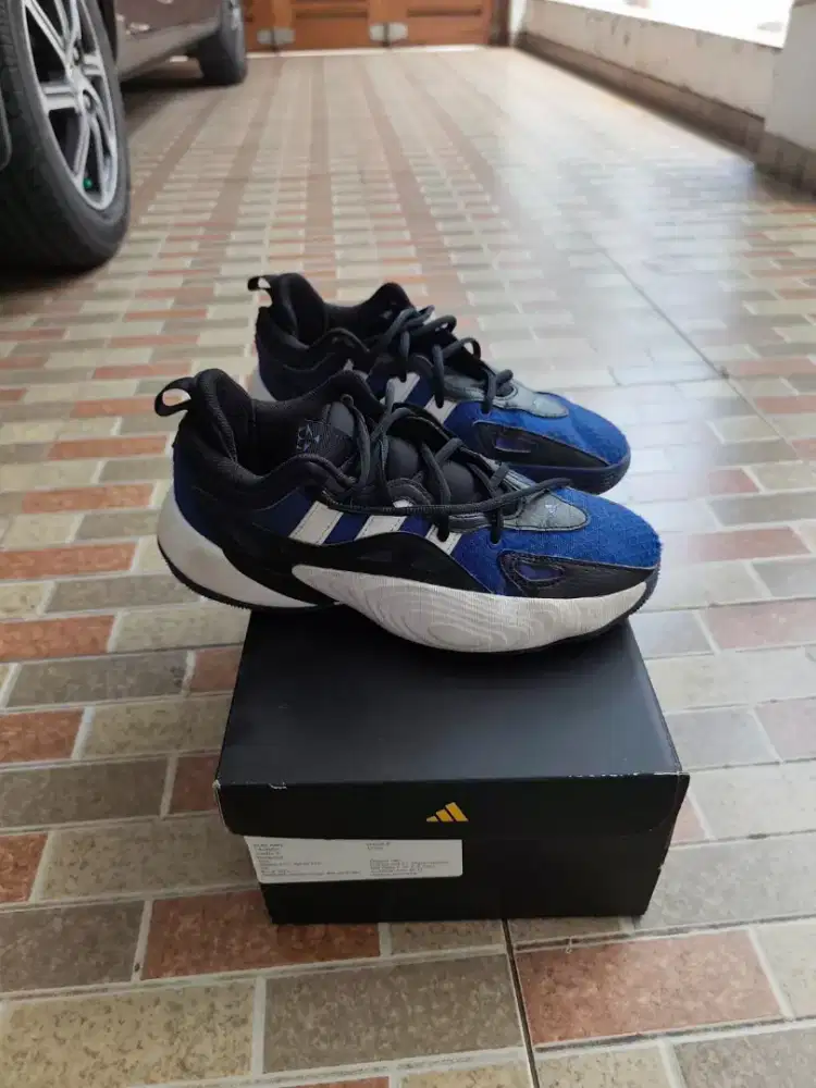 Sepatu Basket Trae Unlimited 2J