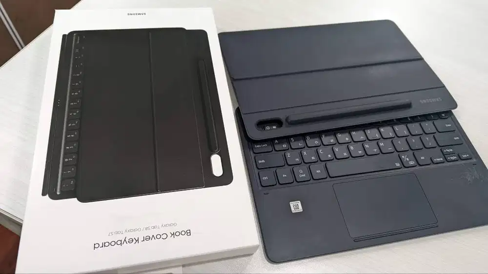 Samsung Galaxy Tab S8 Touchpad Trackpad Book Cover Keyboard