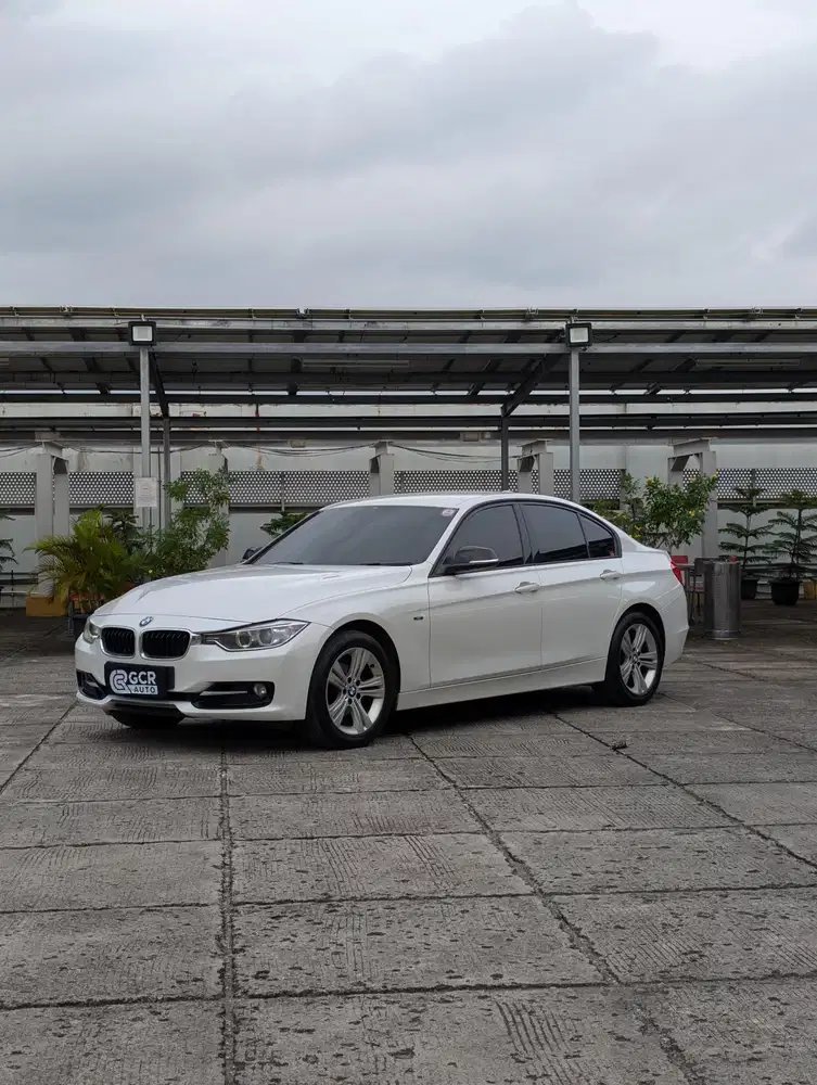 KM 60 RIBUAN RECORD! BMW 320I F30 SPORT MATIC NIK 2015/2016