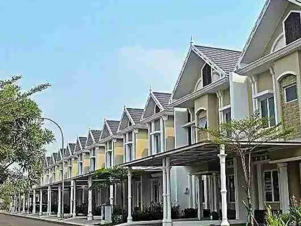 rumah bagus 2 lantai siap huni di cluster Thames Jakarta garden city Jakarta timur
