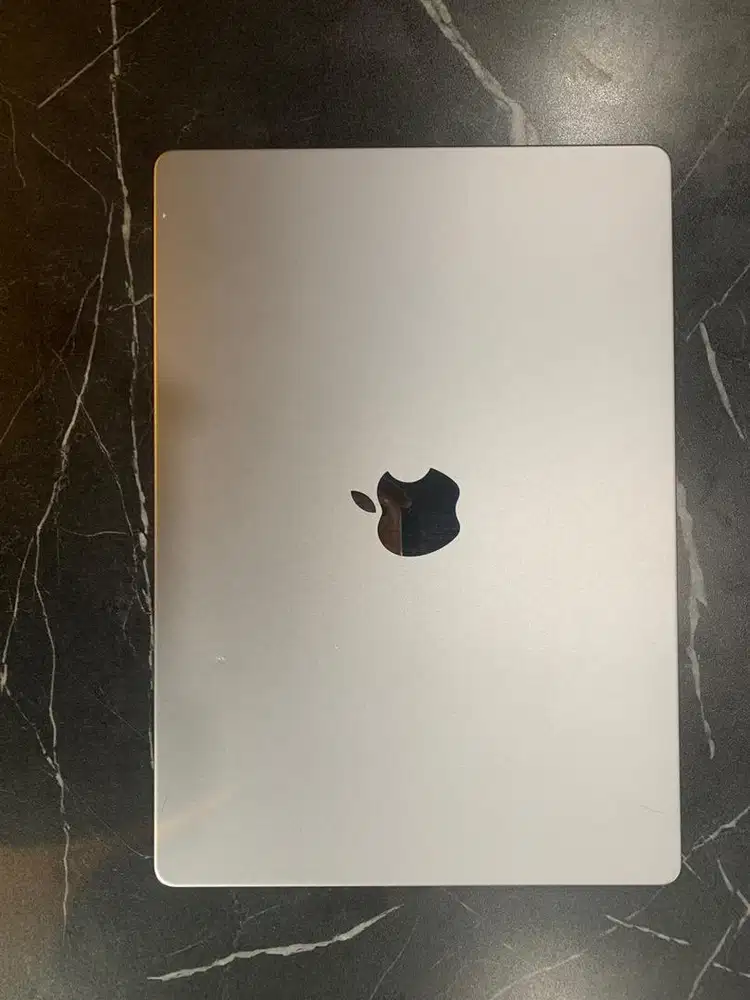 Macbook pro m2 pro (2023) 14 inch