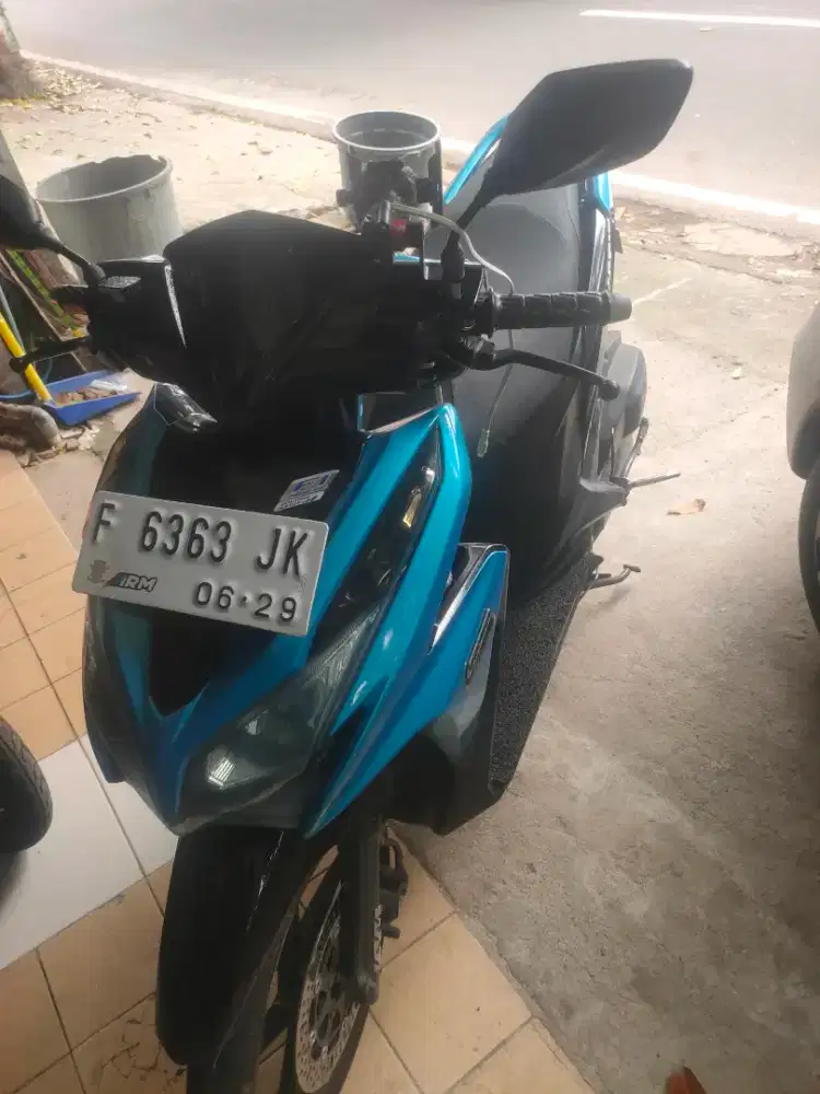 Vario KZR 125 2014
